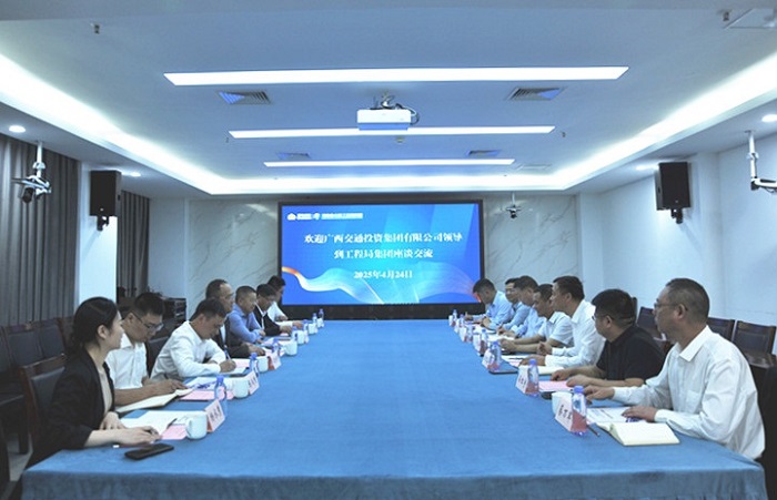 1745482701073.jpg AAA_2519.jpg